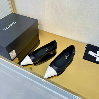 CC 2026 Ballet Flats Black White Sheepskin 668124