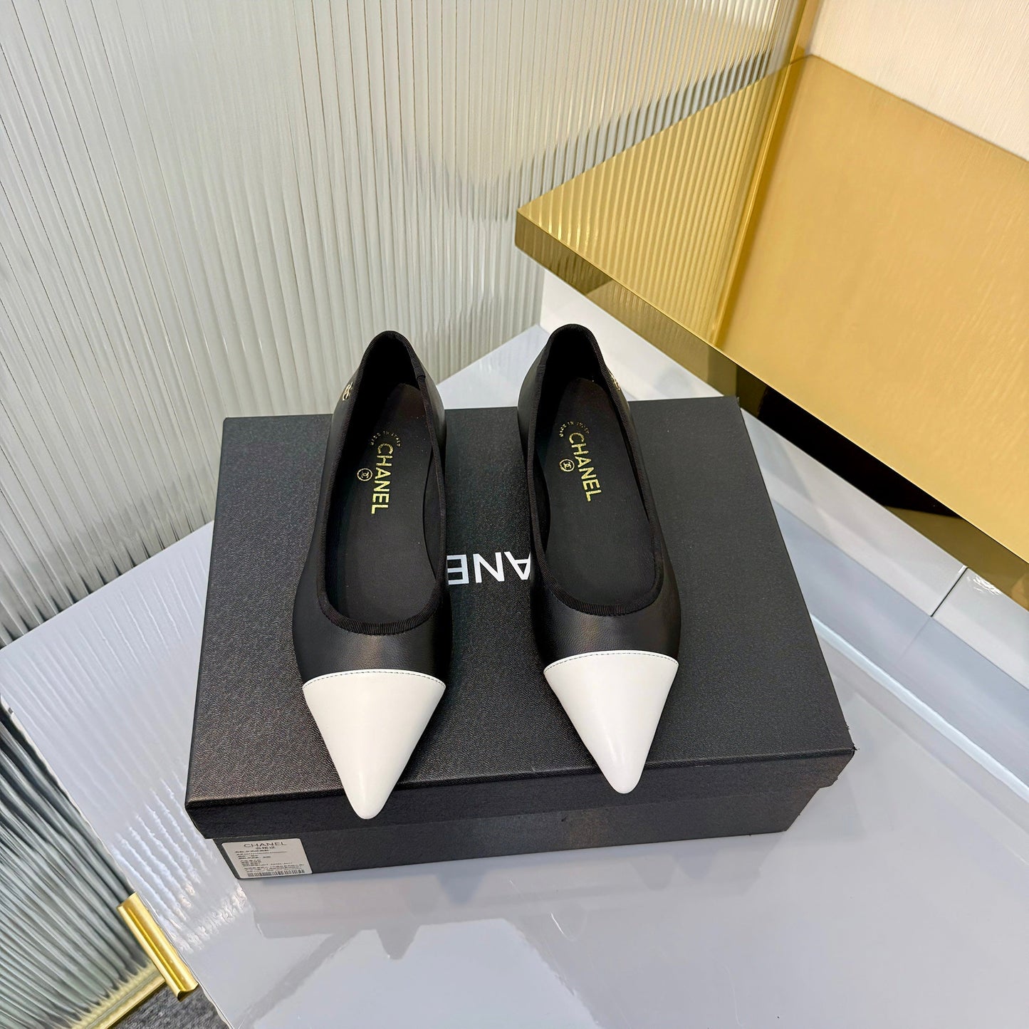 CC 2026 Ballet Flats Black White Sheepskin 668124