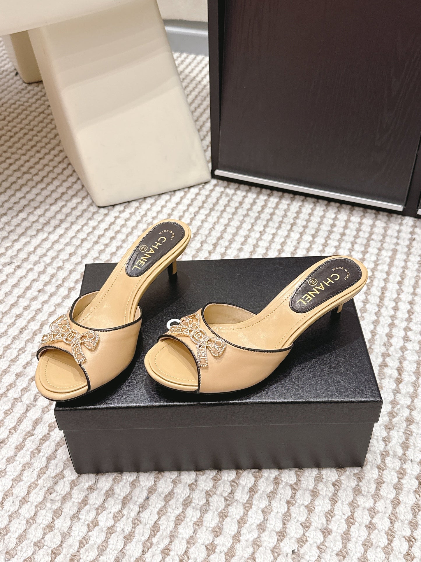 CC 26s Stiletto Sandals 55 Beige Leather 652569