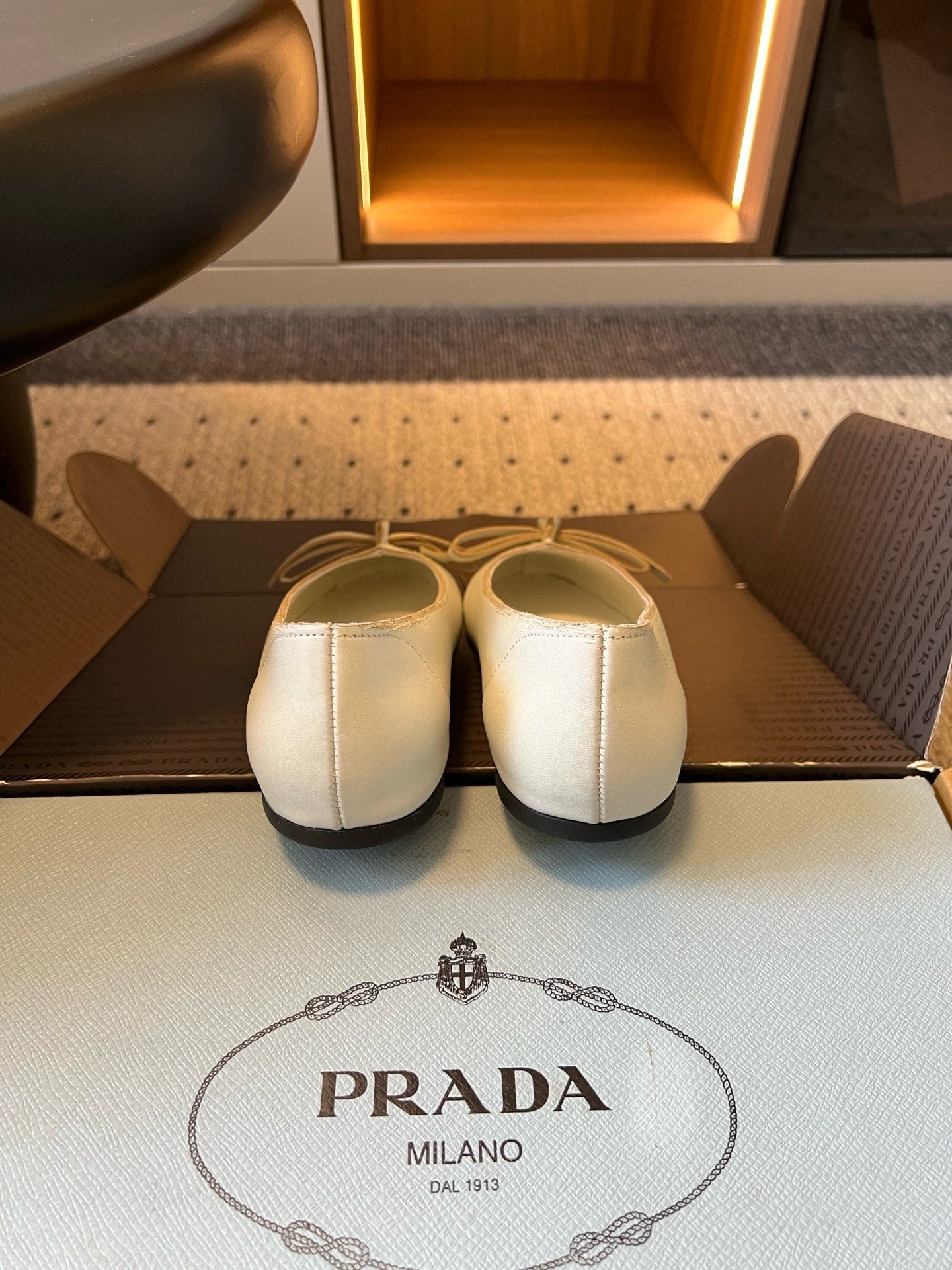 Prada 2026 Exposed Seam Ballerina Flats Cowhide 787475