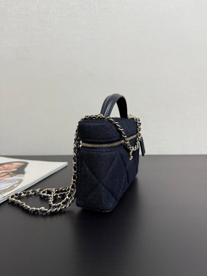 Chanel 2026 Vanity Case 19cm Blue Denim Leather
