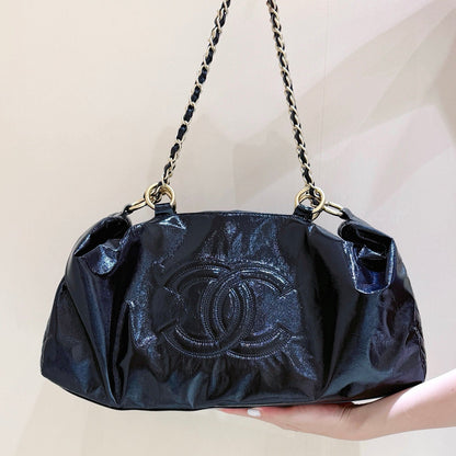 Chanel 2026 CC Chain Hobo Bag 47cm Black Patent Leather 353039