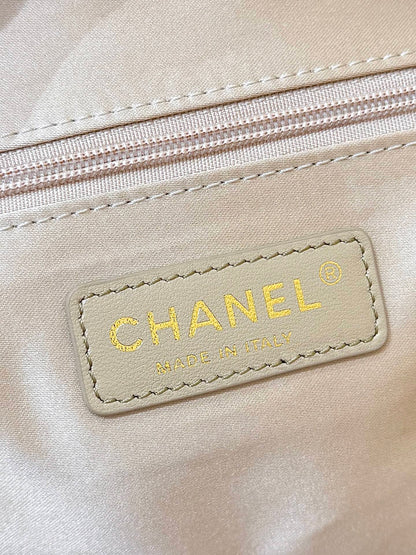 Chanel 2026 CC Chain Hobo Bag 47cm Black Patent Leather 353039